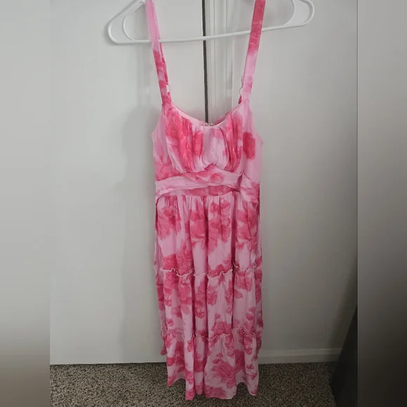 Charlotte Russe | Dresses | Nwot Charlotte Russe Pink Flowers Ruched Midi  Dress | Poshmark